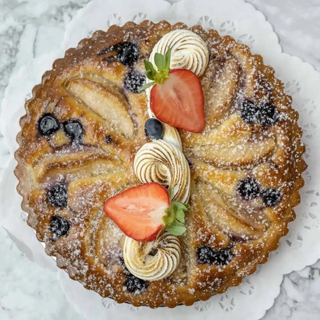 Orangerie Cake Image